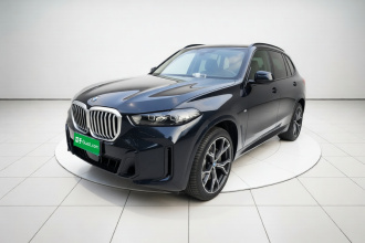 宝马X5 2023款 xDrive 30Li 尊享型M运动曜夜套装