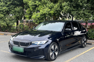 宝马i3 2023款 eDrive 40 L 曜夜运动套装