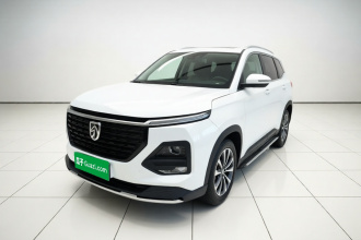 宝骏530 2020款 1.5T 手动豪华型 7座