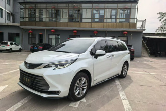 丰田 赛那SIENNA 2021款 2.5L混动 至尊版