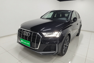 奥迪Q7 2021款 55 TFSI quattro S line运动型