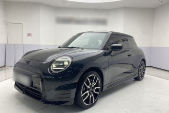 电动MINI COOPER 2024款 452km COOPER SE 赛车手