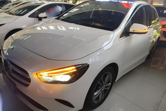 奔驰B级 2020款 B 200 动感型