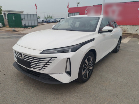 长安 逸动PHEV 2025款 智慧新蓝鲸 145KM 战舰版