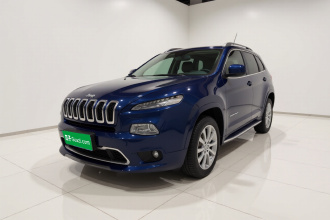 Jeep 自由光 2017款 2.4L 优越版