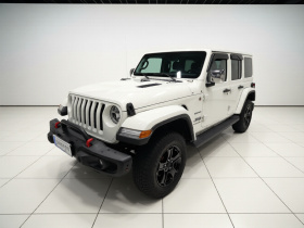 Jeep 牧马人 2019款 2.0T Sahara 四门版 国VI