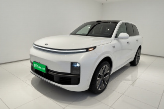 理想汽车 理想L8 2025款 Ultra 智能焕新版