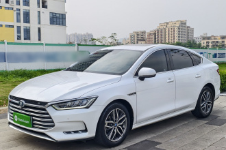 比亚迪 秦Pro新能源 2018款 DM 1.5TI 自动智联锐享型