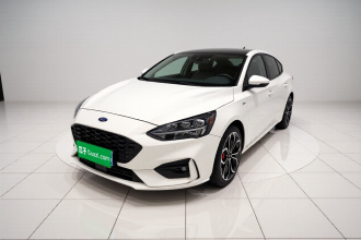 福特 福克斯 2020款 两厢 EcoBoost 180 自动ST Line