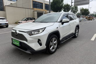 丰田 RAV4荣放 2020款 2.0L CVT两驱风尚版