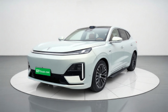 深蓝汽车 深蓝S09 2025款 四驱Ultra+ 高定版