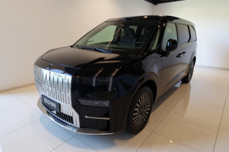 极氪009 2024款 七座过道版四驱 108kWh