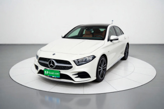 奔驰A级 2022款 改款 A 180 L 运动轿车