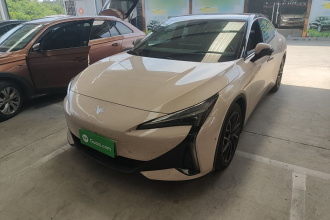 ARCFOX极狐 极狐 阿尔法S5 2024款 560MAX 185kW