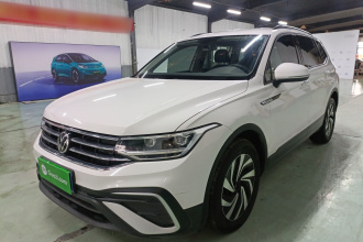 大众 途观L 2022款 330TSI 自动两驱舒享版