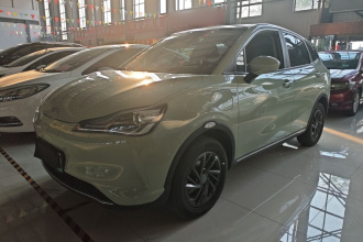 哪吒汽车 哪吒V 2022款 潮 300 Lite 磷酸铁锂