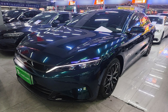 比亚迪 汉 2025款 DM-i 125KM尊贵型