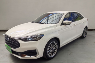 福特 福睿斯 2021款 1.5L 自动荣耀版