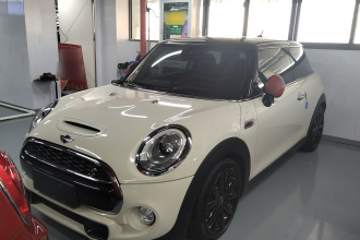 MINI 2014款 2.0T COOPER S Fun