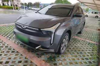 哪吒汽车 哪吒U 2022款 智400 Pro 三元锂
