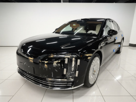 鸿蒙智行 尊界S800 2025款 增程 星辉尊享版 5座（192线激光雷达）