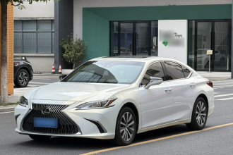 雷克萨斯ES 2020款 200 卓越版