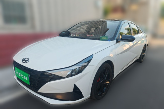 现代 伊兰特 2022款 1.5L CVT 20周年纪念款