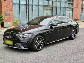 奔驰E级新能源 2022款 改款 E 350 e L 插电式混合动力轿车