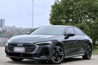 奥迪A5L 2026款 2.0T 运动版 Plus