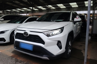 丰田 RAV4荣放 2021款 2.0L CVT四驱风尚版