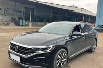 大众 帕萨特 2025款 出众款 380TSI 龙耀版