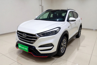 现代 途胜 2018款 1.6T 双离合两驱15周年特别版