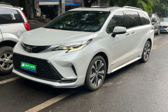 丰田 格瑞维亚 2024款 2.5L混动 尊贵PLUS版