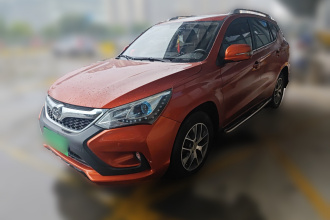 比亚迪 宋 2016款 1.5TI 手动豪华型