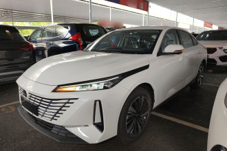长安 逸动PHEV 2025款 智慧新蓝鲸 145KM 战舰版