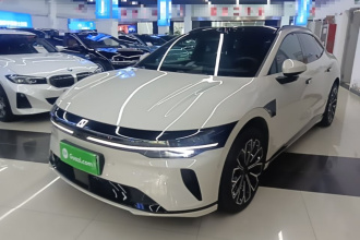 极氪007GT 2025款 四驱智驾版 75kWh