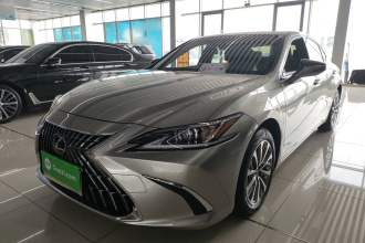 雷克萨斯ES 2023款 200 卓越版
