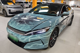 比亚迪 汉L 2025款 EV 四驱激光雷达旗舰型