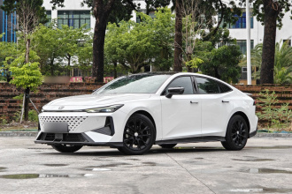 长安UNI-V 2024款 1.5T 尊贵型