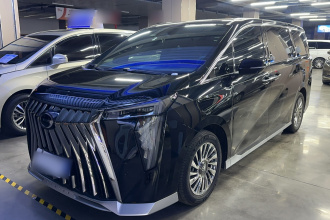 广汽传祺 传祺M8 2024款 宗师系列 400T 至尊版