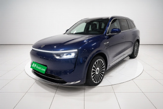 鸿蒙智行 问界M8 2025款 增程 Ultra版 53.4kWh 5座版 (192线激光雷达）
