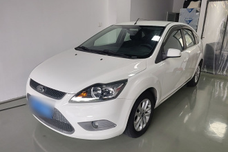 福特 福克斯 2013款 两厢经典 1.8L 手动基本型