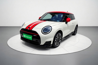 电动MINI COOPER 2024款 452km COOPER SE 赛车手