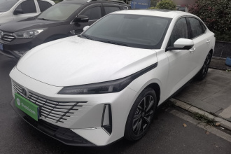 长安 逸动 2025款 蓝鲸 1.5T 500Bar尊贵型