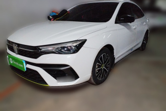 荣威i5 2021款 改款 1.5L CVT钻石版