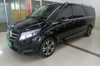 奔驰V级 2016款 V 260 L 尊贵加长版
