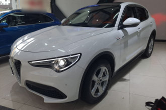 阿尔法·罗密欧 Stelvio斯坦维 2017款 2.0T 200HP 精英版