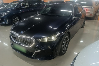 宝马i5 2024款 eDrive 35L M运动套装