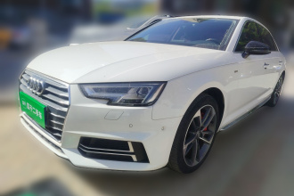 奥迪A4L 2018款 30周年年型 45 TFSI quattro 运动型