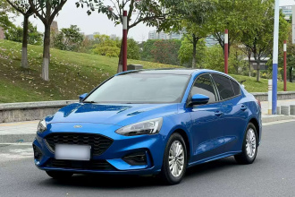 福特 福克斯 2020款 三厢 EcoBoost 180 自动锋潮型